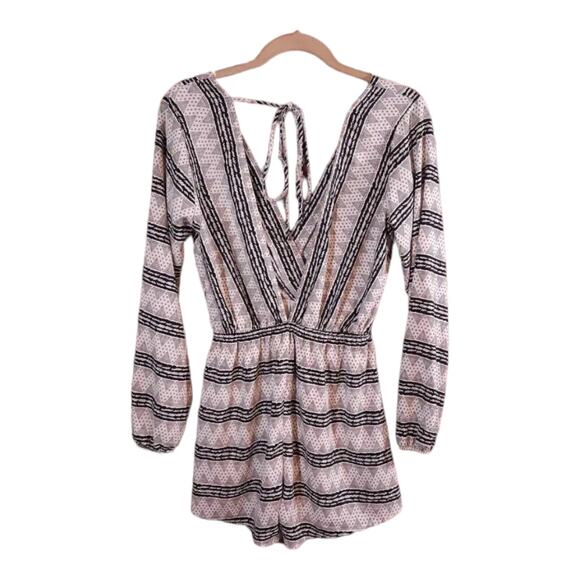Audrey 3+1 Geometric Print Long Sleeve Faux Wrap Romper Bohemian Women's S - Picture 4 of 6